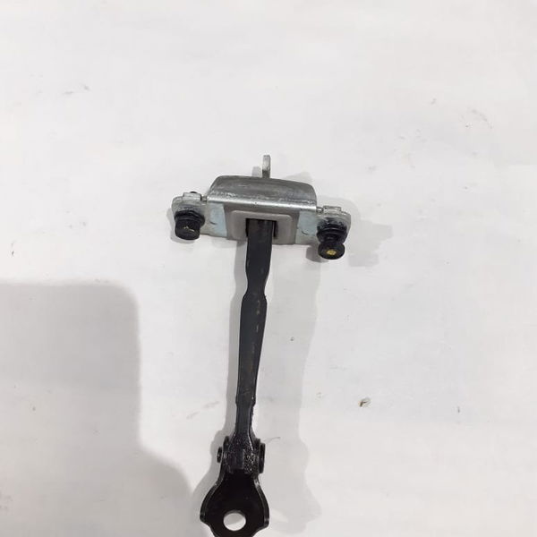 Limitador Porta Traseira Esquerda Hyundai Creta 2017 2018