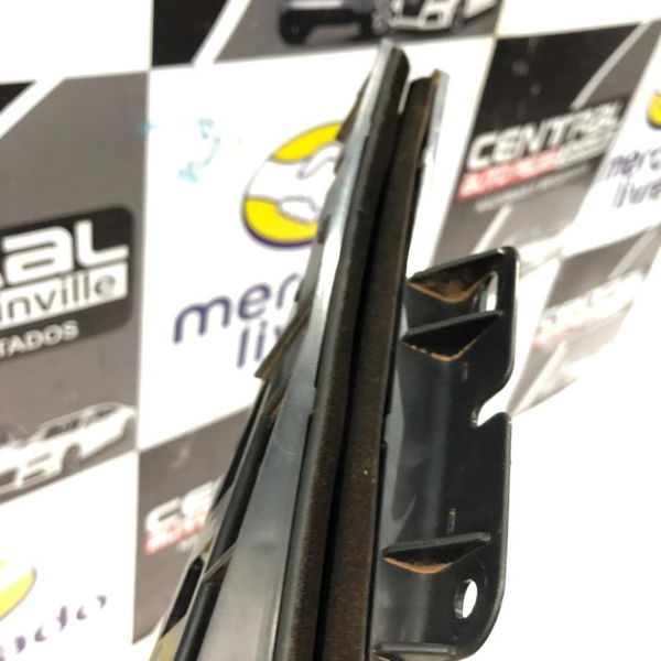 Guia Vidro Porta Traseira Esquerda Jeep Compass 2016 2017