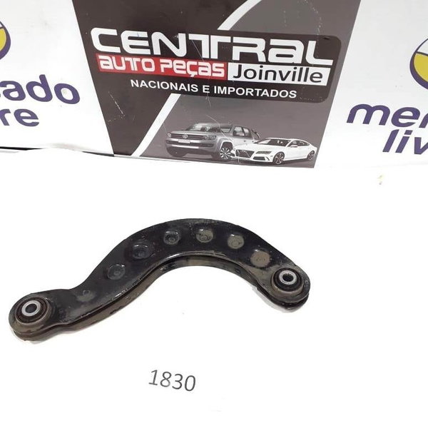 Braço Curvo Traseiro Esquerdo Ford Focus 2.0 Hatch 2014 2015