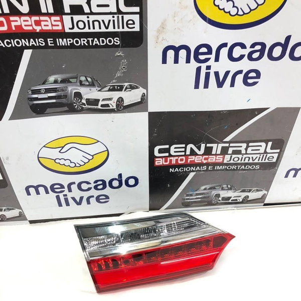 Lanterna Esquerda Tampa Traseira Corolla 2018 2019 Original  Vermelho