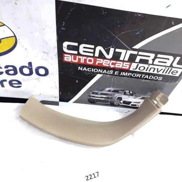 Acabamento Esquerdo Tampa Traseira Kia Sorento 11 2012 2013