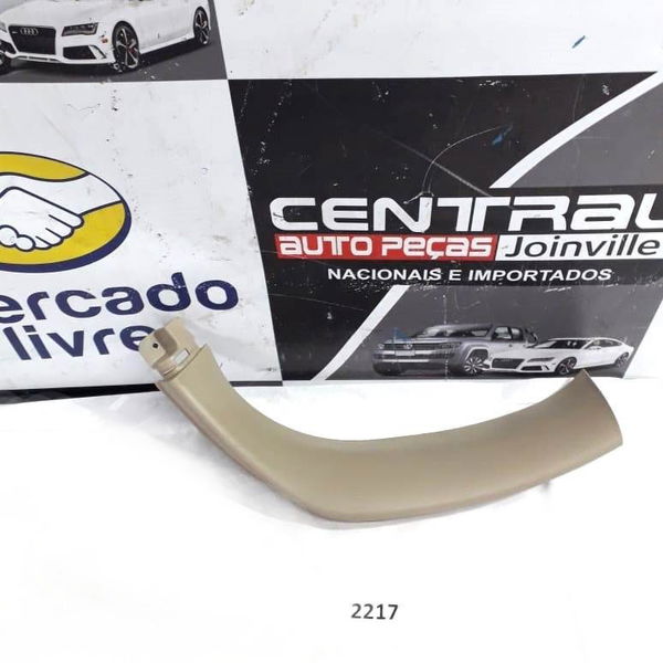 Acabamento Direito Tampa Traseira Kia Sorento 2011 2012 2013