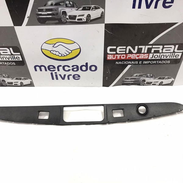 Acabamento Tampa Traseira Mercedes C180 2015 2016