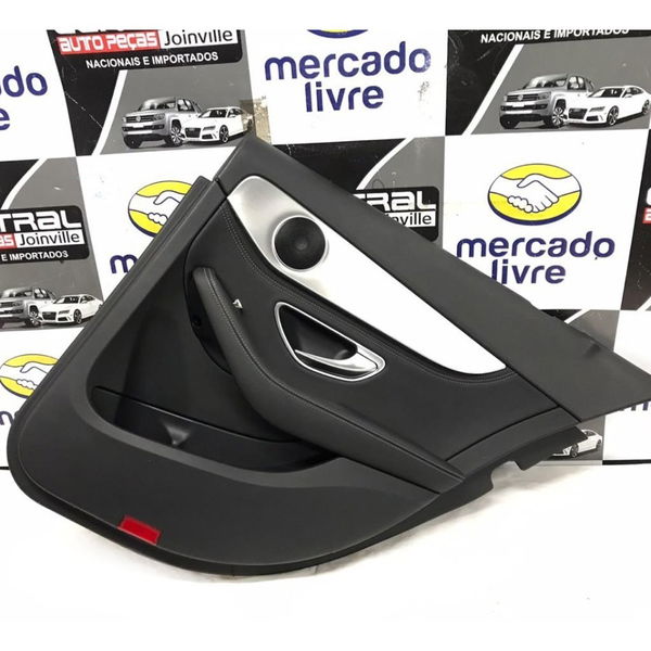 Forro Porta Traseira Direita Mercedes C180 2015 2016 Detalhe