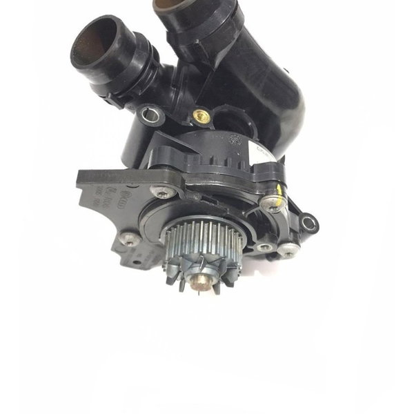Bomba C/ Carcaça Água Motor Audi Q3 2.0 Tfsi 2013 2014 2015