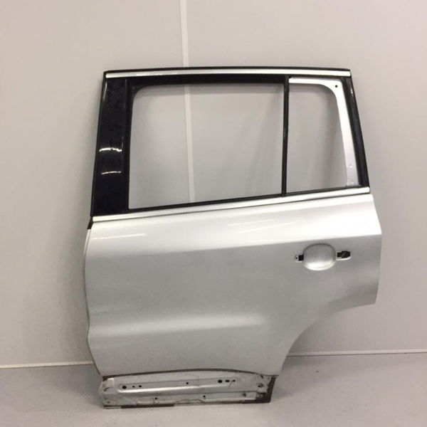 Porta Lata Traseira Esquerda Vw Tiguan 2010 2011 2012 2013