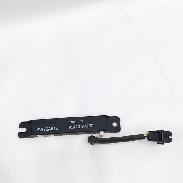 Sensor Keyless Antena Hyundai Veloster 2013 95420-3k200