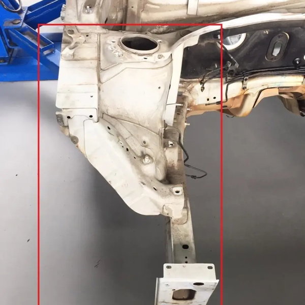 Caixa Roda Longarina Direita Hyundai Veloster 2012 2013