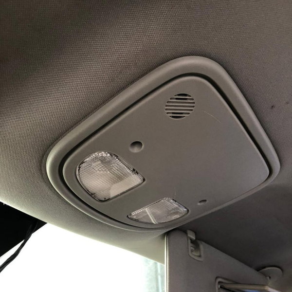 Luz Interna Teto Cortesia Dianteira Gm Malibu 2010 2011 2012