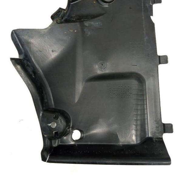 Protetor Assoalho Parabarro Esquerdo Audi A4 2013 Detalhe