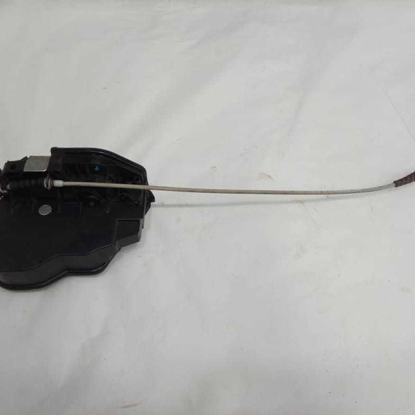 Fechadura Porta Dianteira Direita Bmw 118i 2011