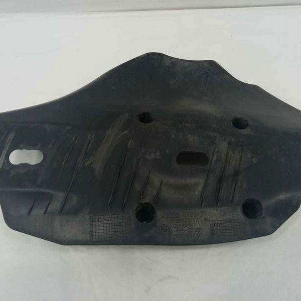Protetor Bandeja Traseira Direita Bmw 118i 2011 33326796137
