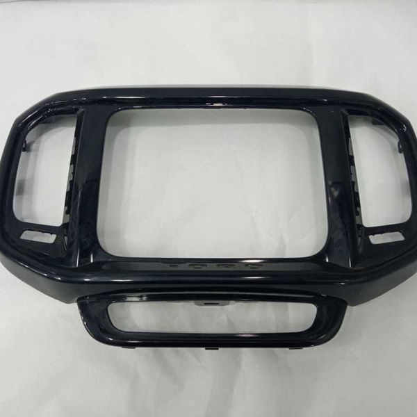 Acabamento Moldura Rádio Multimídia Fiat Toro Freedom 2019 .