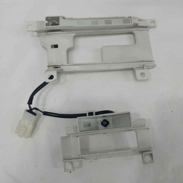 Suporte Moldura Trambulador Pajero Full 2013 8015a056