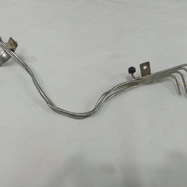 Cano Óleo Diesel Pajero Full 2013