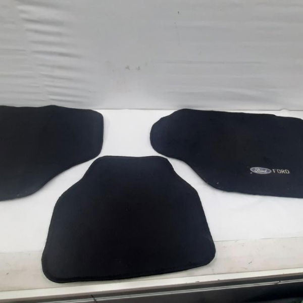 Tapetes Ford Focus Apenas 3 Unidades