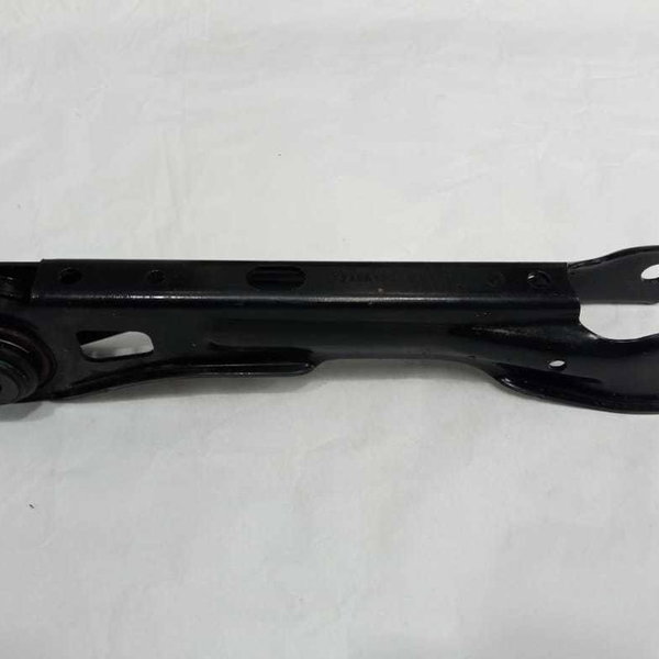 Braço Traseiro Esquerdo Bmw X1 2.0 2011 Aspirado       