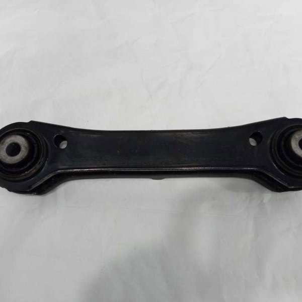 Braço Oscilante Curto Traseiro Esquerdo Bmw X1 2.0 2011