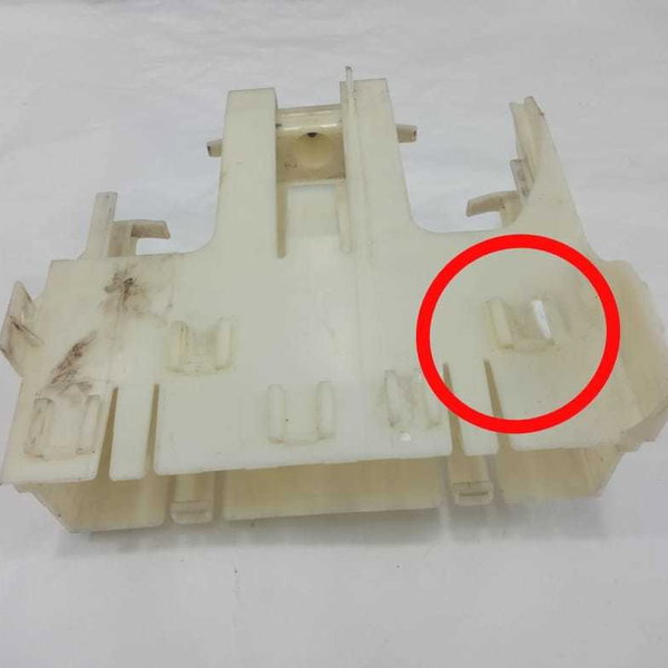 Suporte Módulo Ignição Bmw X1 2012 Detalhe