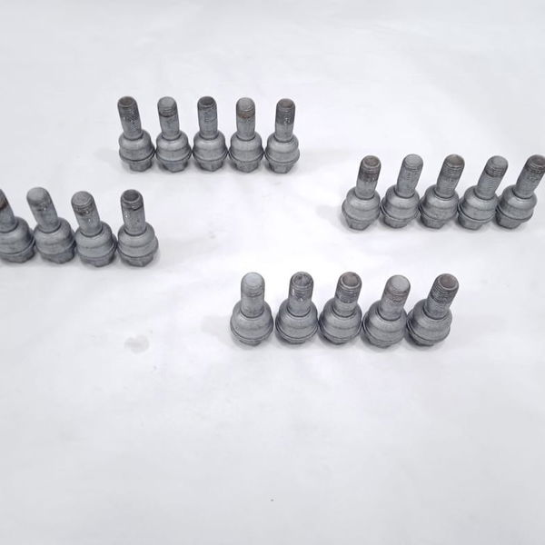 Parafusos Da Roda Audi Q3 2020 Tfsi Unidade