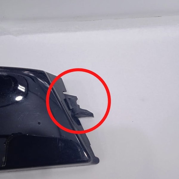 Acabamento Black Dir Tampa Traseira Audi Q3 2015 Detalhe