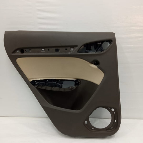 Forro Porta Traseira Esquerda Audi Q3 2015