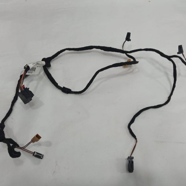 Chicote Porta Traseira Direita Audi Q3 2015 8u0971693d