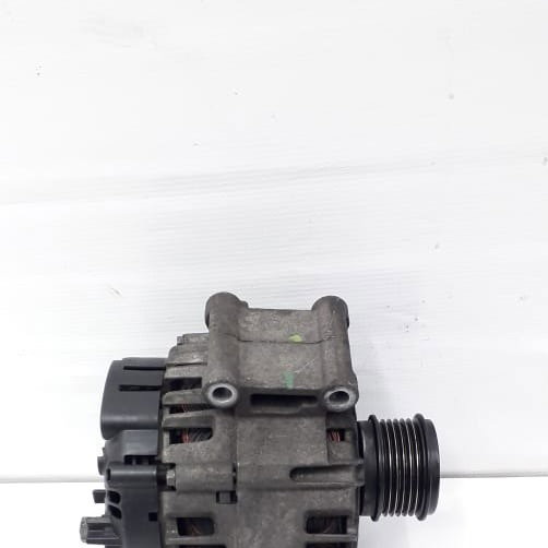Alternador Audi Q3 2.0 2015 O6j903023r 140a Usado 