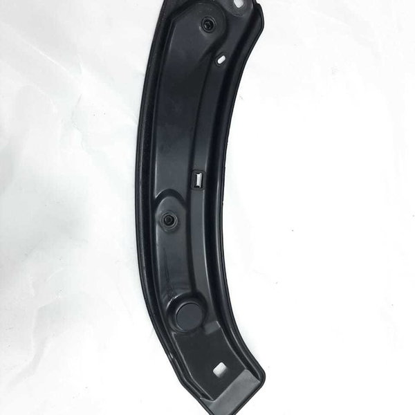 Suporte Superior Farol Esquerdo Audi Q3 2015