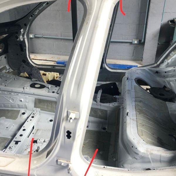 Coluna T Esquerda Bmw 320i 2015