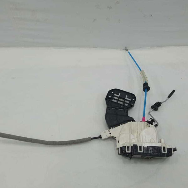 Fechadura Porta Traseira Esquerda Mercedes Benz Cla 180 2018