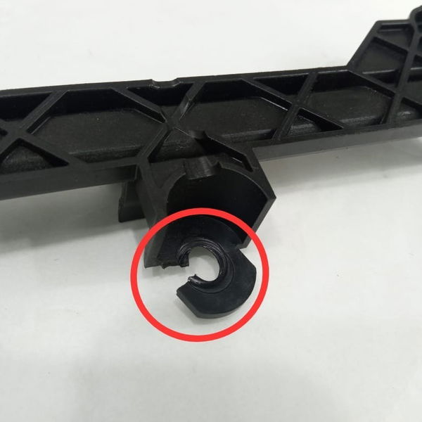 Suporte Flauta Coletor Audi Q3 Tfsi 2015 Detalhe