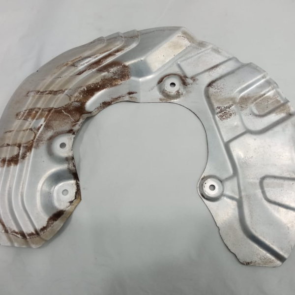 Defletor Disco Freio Dianteiro Esquerdo Bmw X1 2012