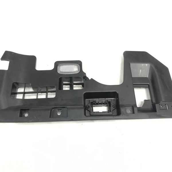 Acabamento Inferior Painel Esquerdo Mercedes Cla 180 2018