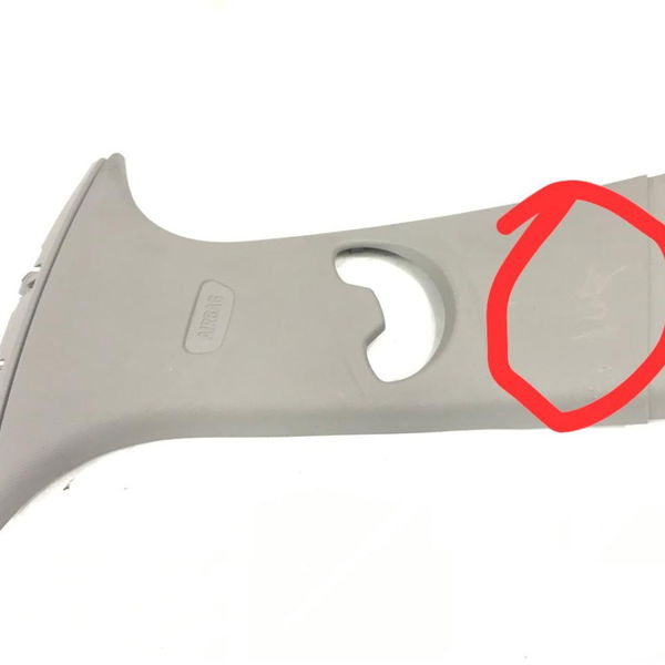 Acabamento Coluna Cinto Esquerdo Bmw 118i 2012 Detalhe