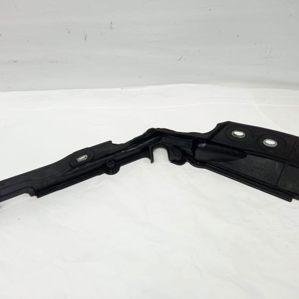Acabamento Esquerdo  Motor Painel Fogo Bmw 118i 2012