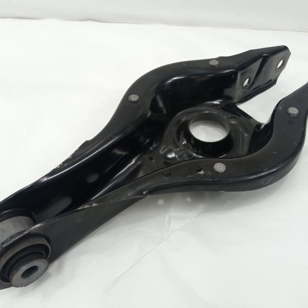 Bandeja Suspensão Traseira Direita Bmw 118i 2012 6792541
