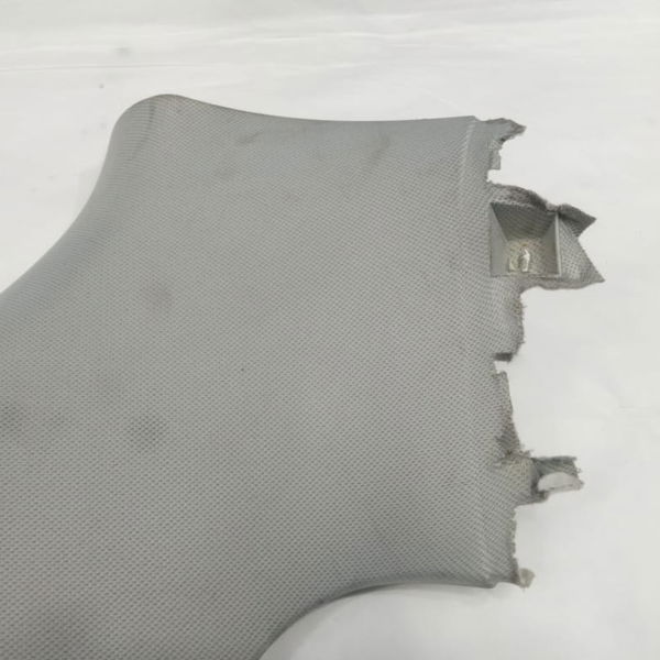 Acabamento Vigia Traseiro Direito Audi A3 Sportback 2008
