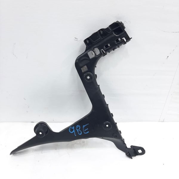 Guia Esquerdo Para-choque Audi A3 Sportback 2008