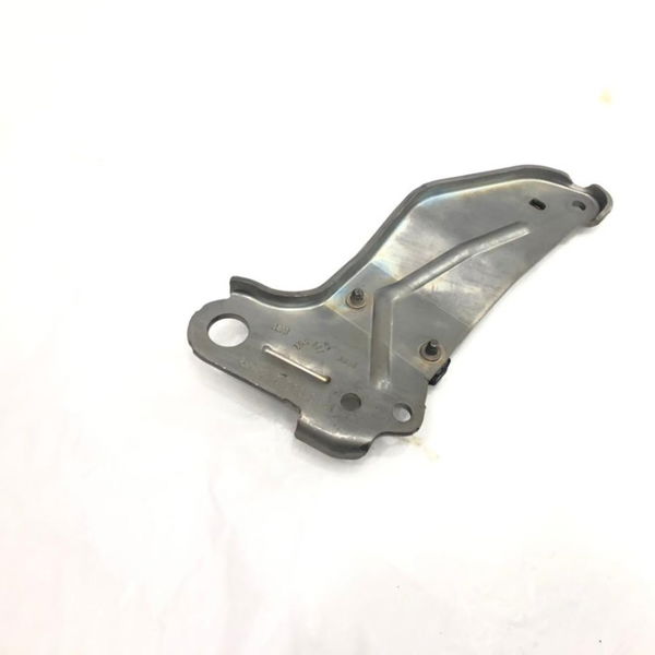 Suporte Válvula Solenoide Mercedes Cla180 2018 A2702200141