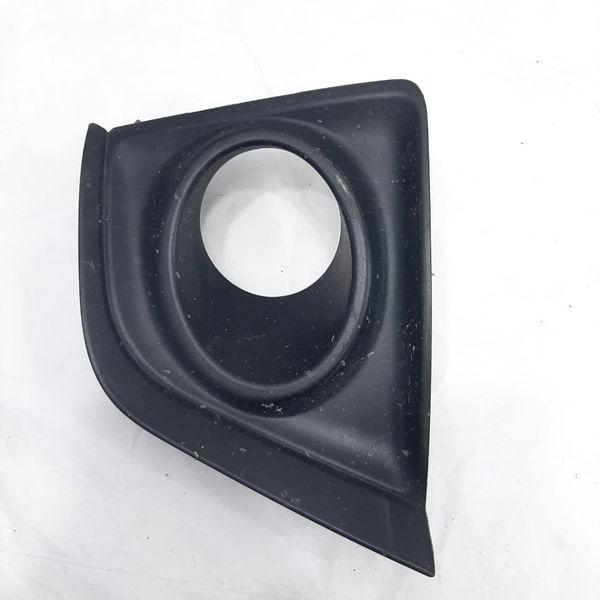Moldura Farol Milha Lado Direito Toyota Corolla 2.0 Xei 2015