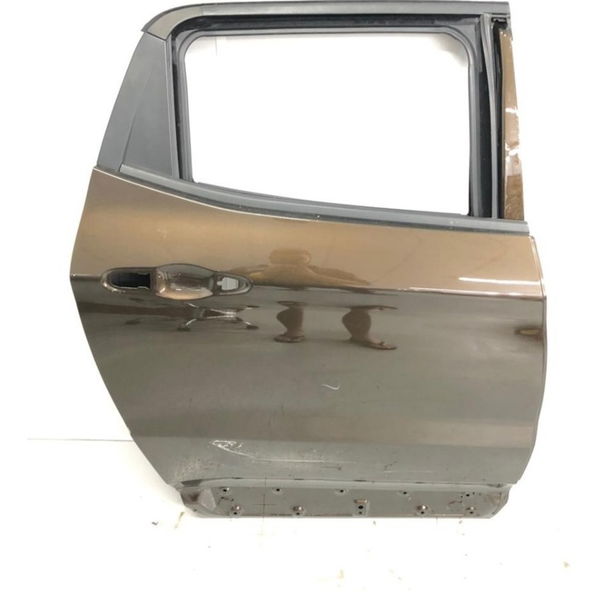 Porta Lata Traseira Direita Fiat Toro 2017 Com Detalhe Usado
