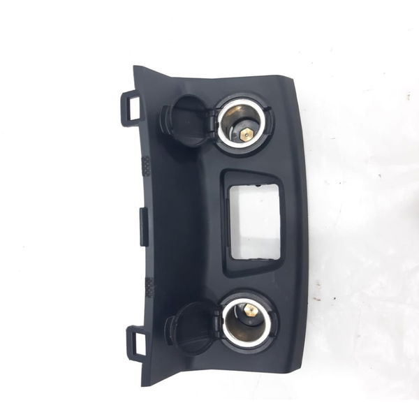 Acabamento Painel Tomada Hyundai I30 2015