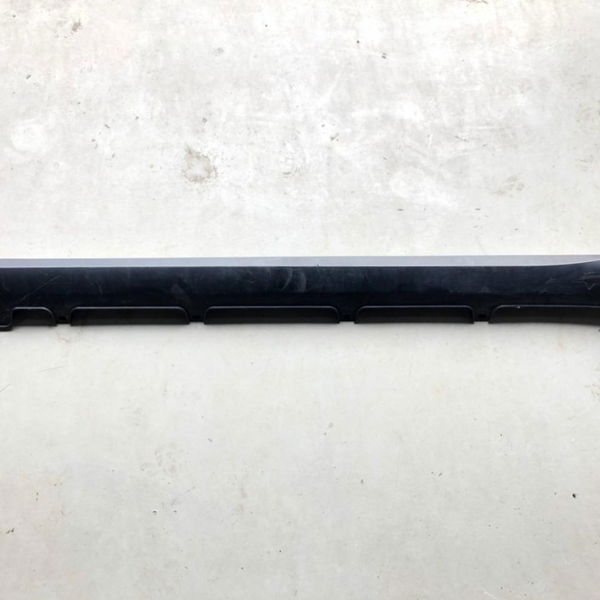 Spoiler Lateral Direito Toro Freedom 2017 Usado 1002176970