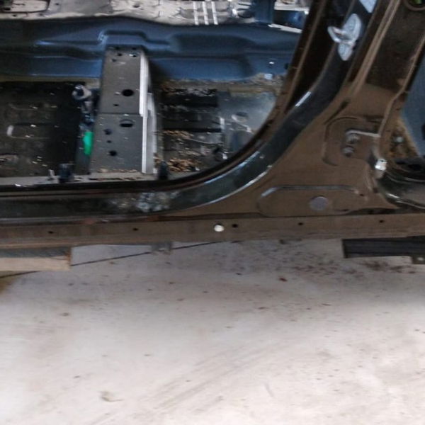 Caixa Ar Esquerda Da Carroceria Fiat Toro 2017 Usado