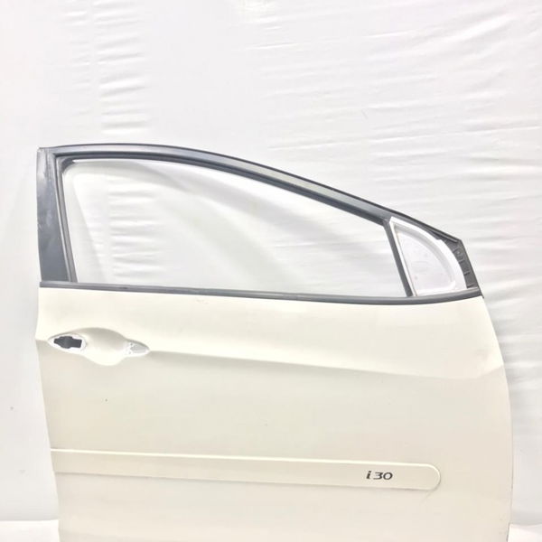 Porta Lata Dianteira Direita Huyndai I30 2015  C/ Detalhe
