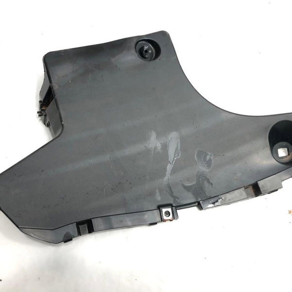 Acabamento Suporte Parachoque Traseiro Esquerdo Rav4 2019  Preto