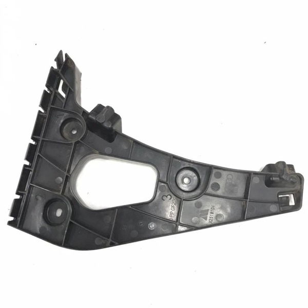Guia Direito Parachoque Traseiro A1 Sportback 2014 8x807378