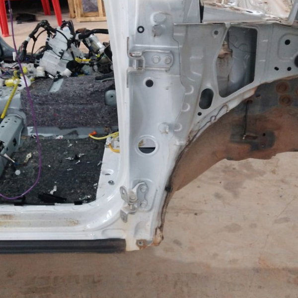 Coluna T Dianteira Lado Direito Toyota Rav4 2018