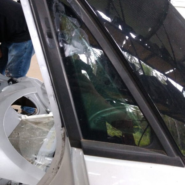 Óculos Lateral Esquerdo Audi A1 2014